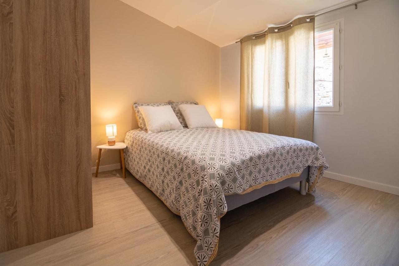 Au Coin Des Vins Apartman Tulette Kültér fotó